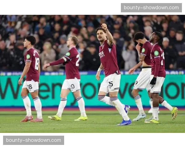 西汉姆联57失球联赛倒数第三 防守体系崩解加剧降级风险